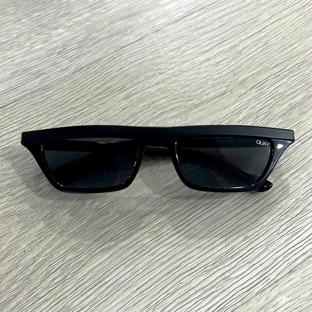 QUAY SUNGLASSES FINESSE 125